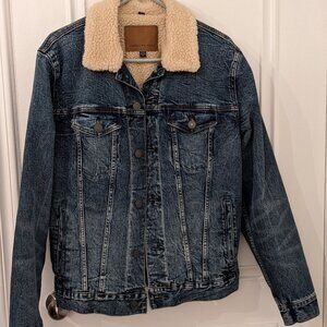 American Eagle fleece collar jean jacket